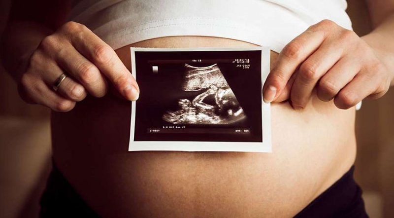 Ребенок в утробе матери