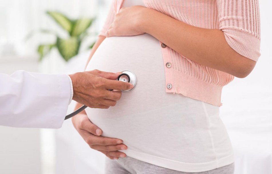 Врач и женщина